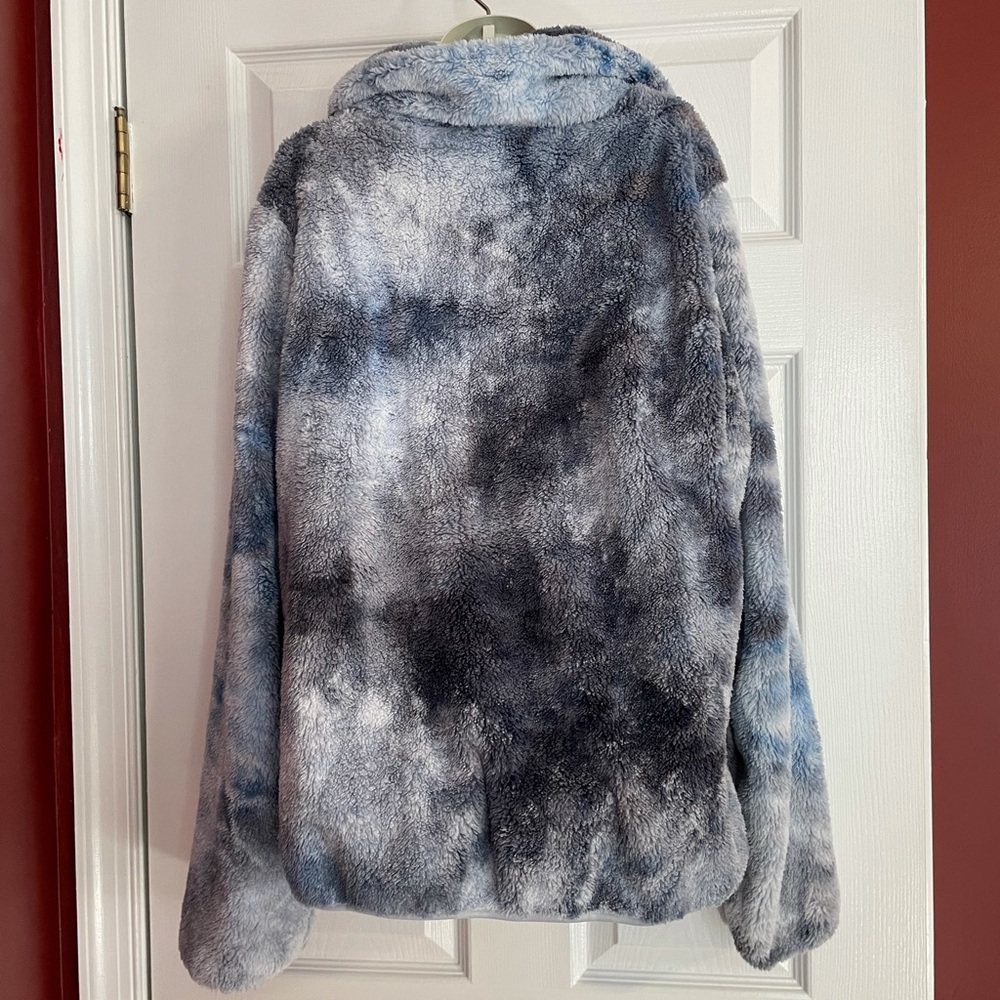 💥NWT💥 Dark Blue Tie Dye Sherpa Fleece Pullover - Picture 9 of 13